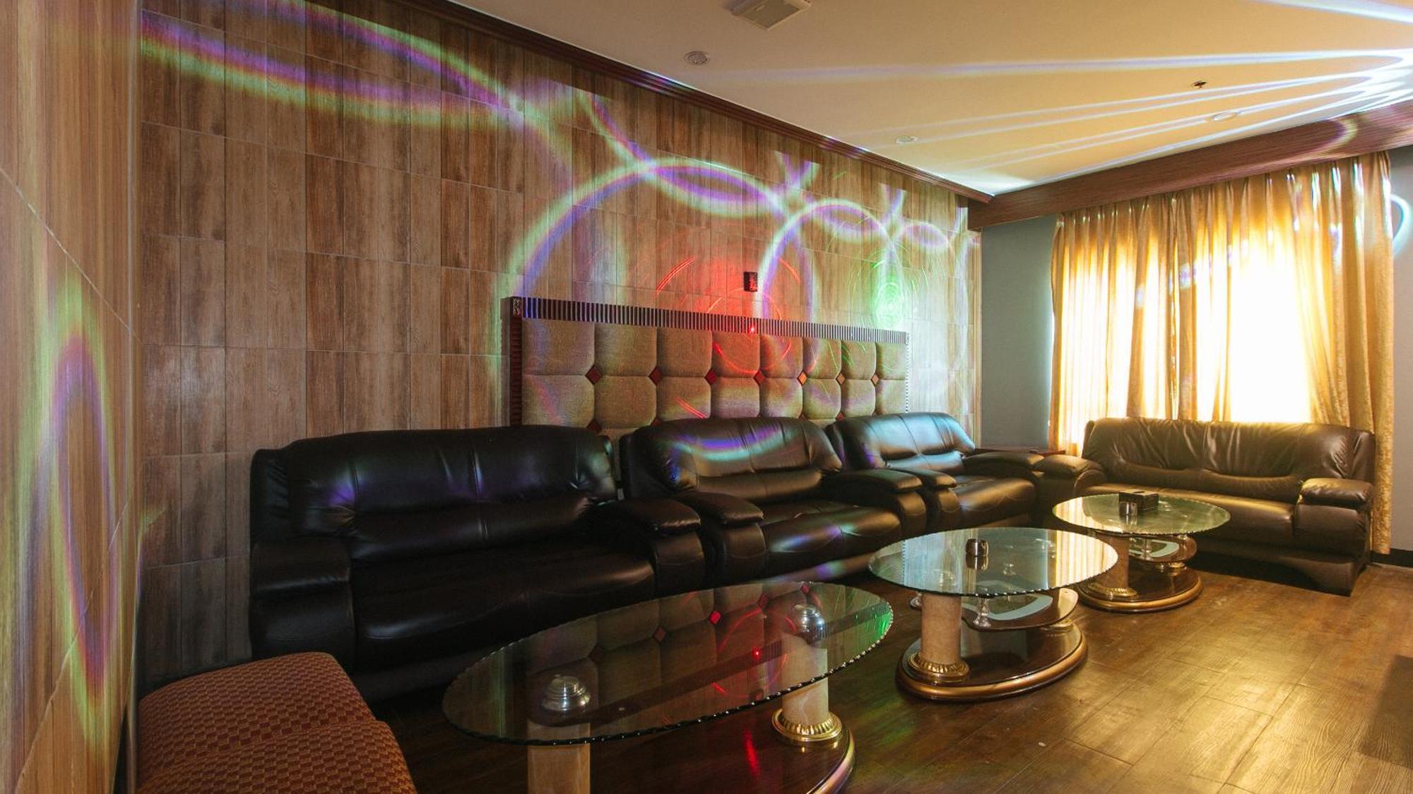 Reddoorz Premium At Jjimjbang Hotel Spa 마닐라 외부 사진